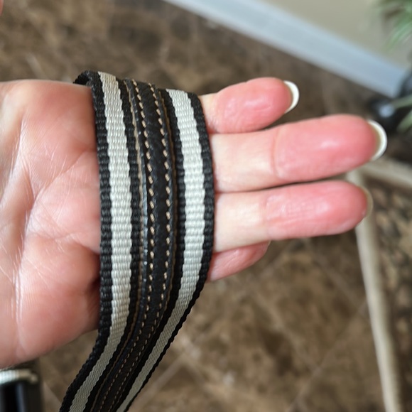 THE SAK leather mini shoulder bag - Picture 8 of 8